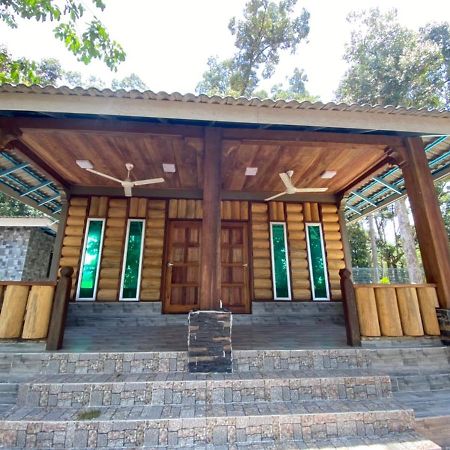 Homestay Dusun Ana Balun สลิมริเวอร์ ภายนอก รูปภาพ