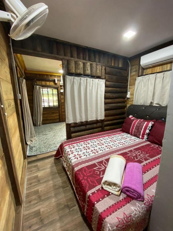 Homestay Dusun Ana Balun สลิมริเวอร์ ภายนอก รูปภาพ